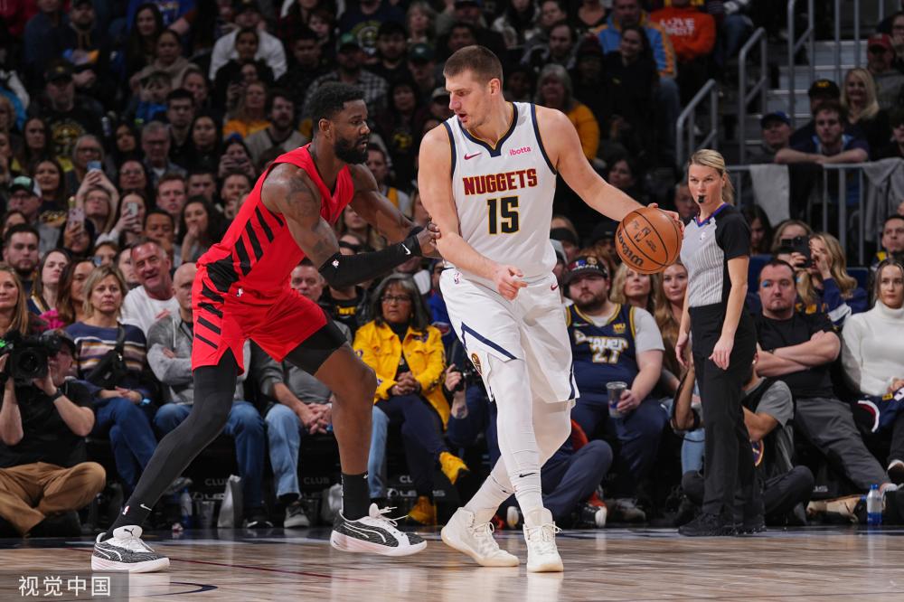 显得乏力 显得乏力